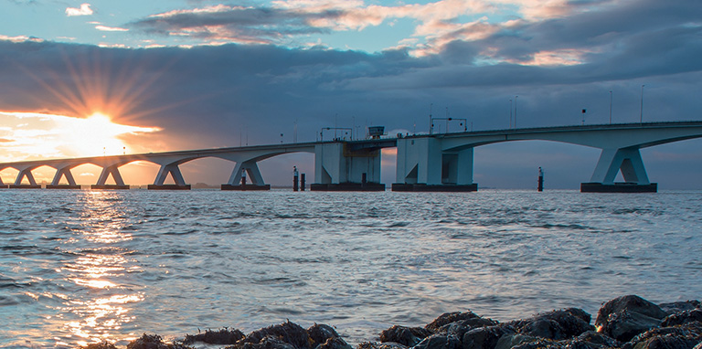 Anti-carbonation paints and coatings