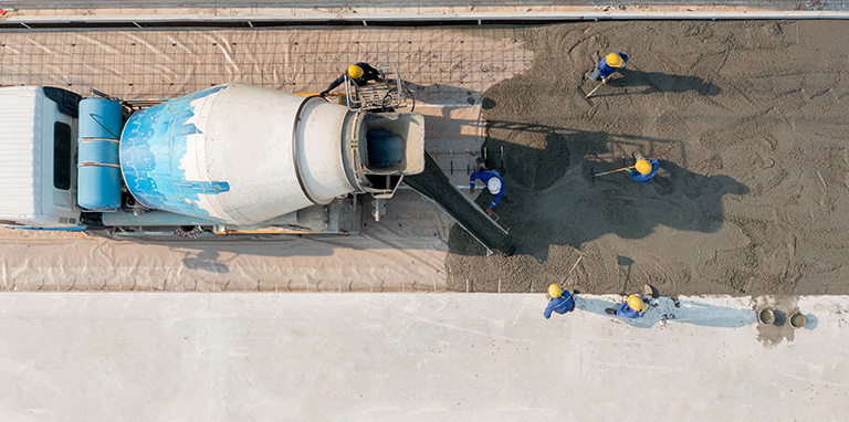 Mid range water reducers for concrete