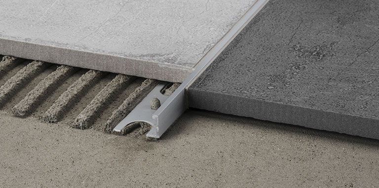 Profili per pavimenti di pari livello